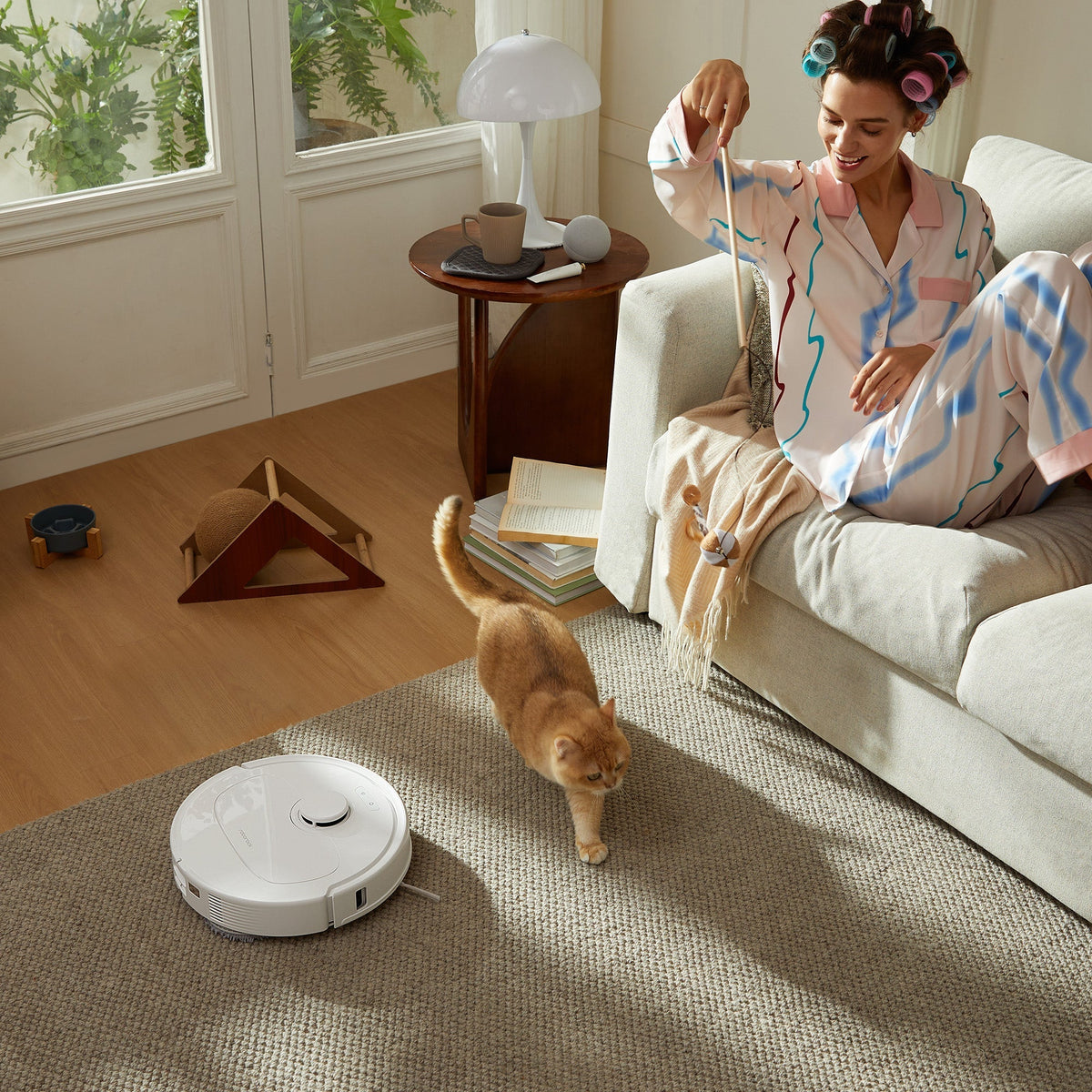 Roborock QR 798 Robot Vacuum and Mop with 10,000 Pa Suction Power and Anti-Tangle Side Brush - White